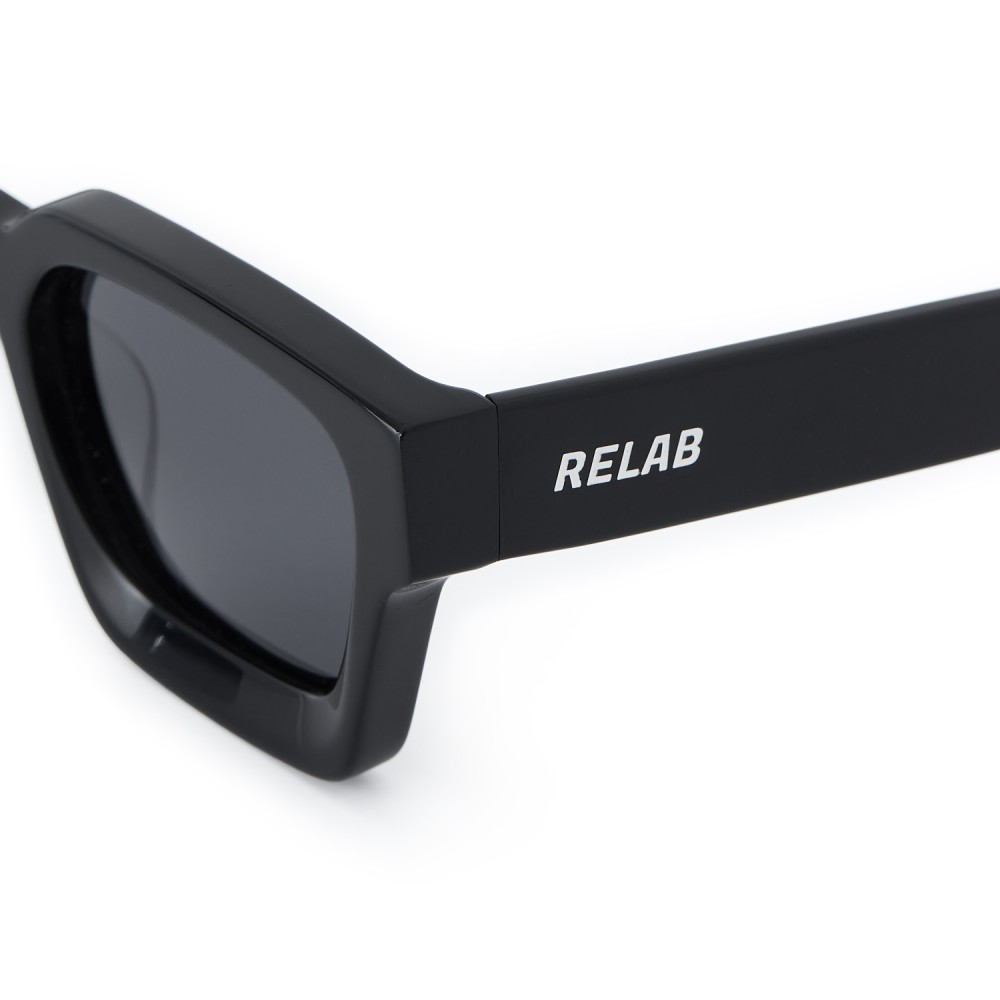 DAILY BLACK SUNGLASSES