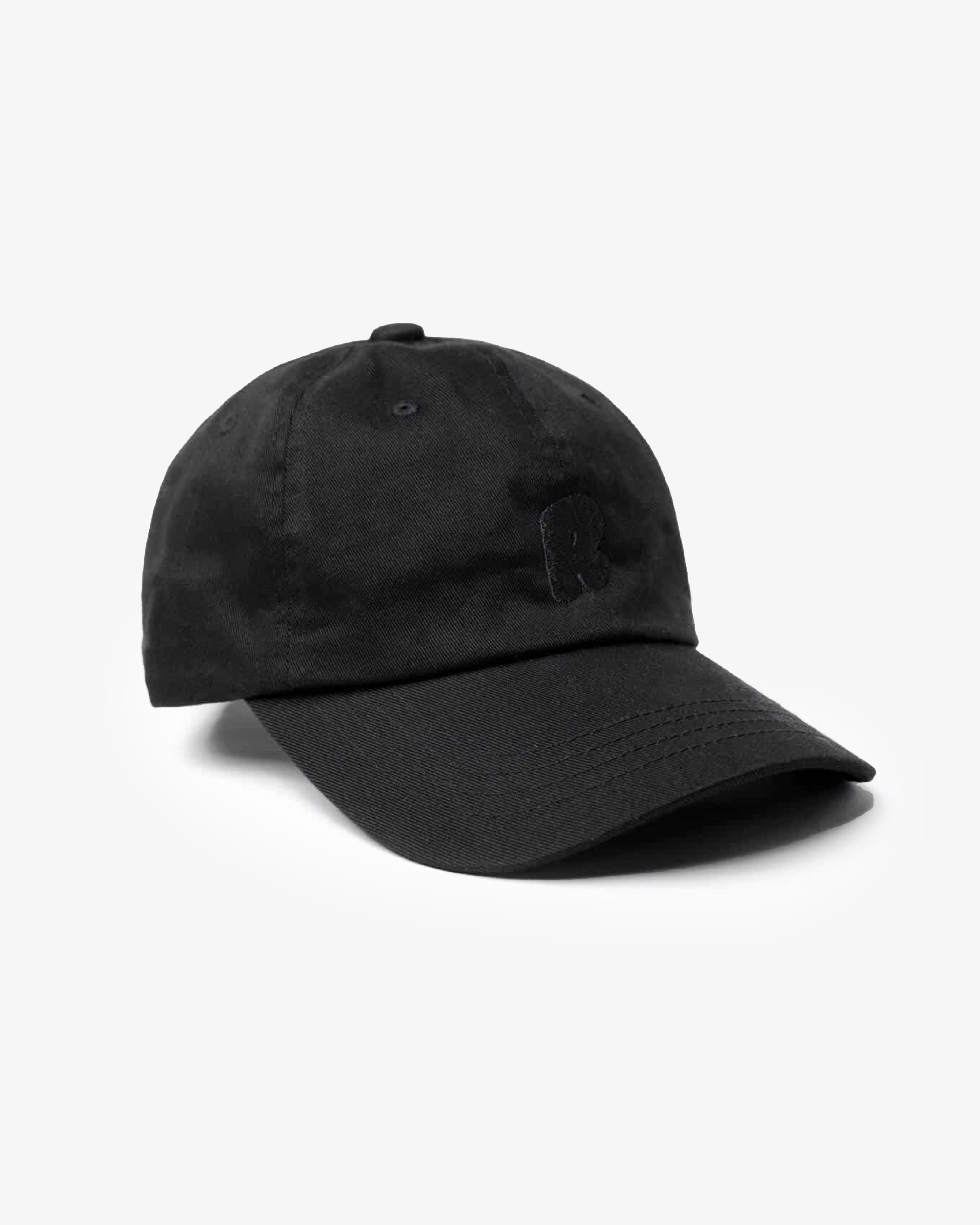 BASIC ALL BLACK CAP