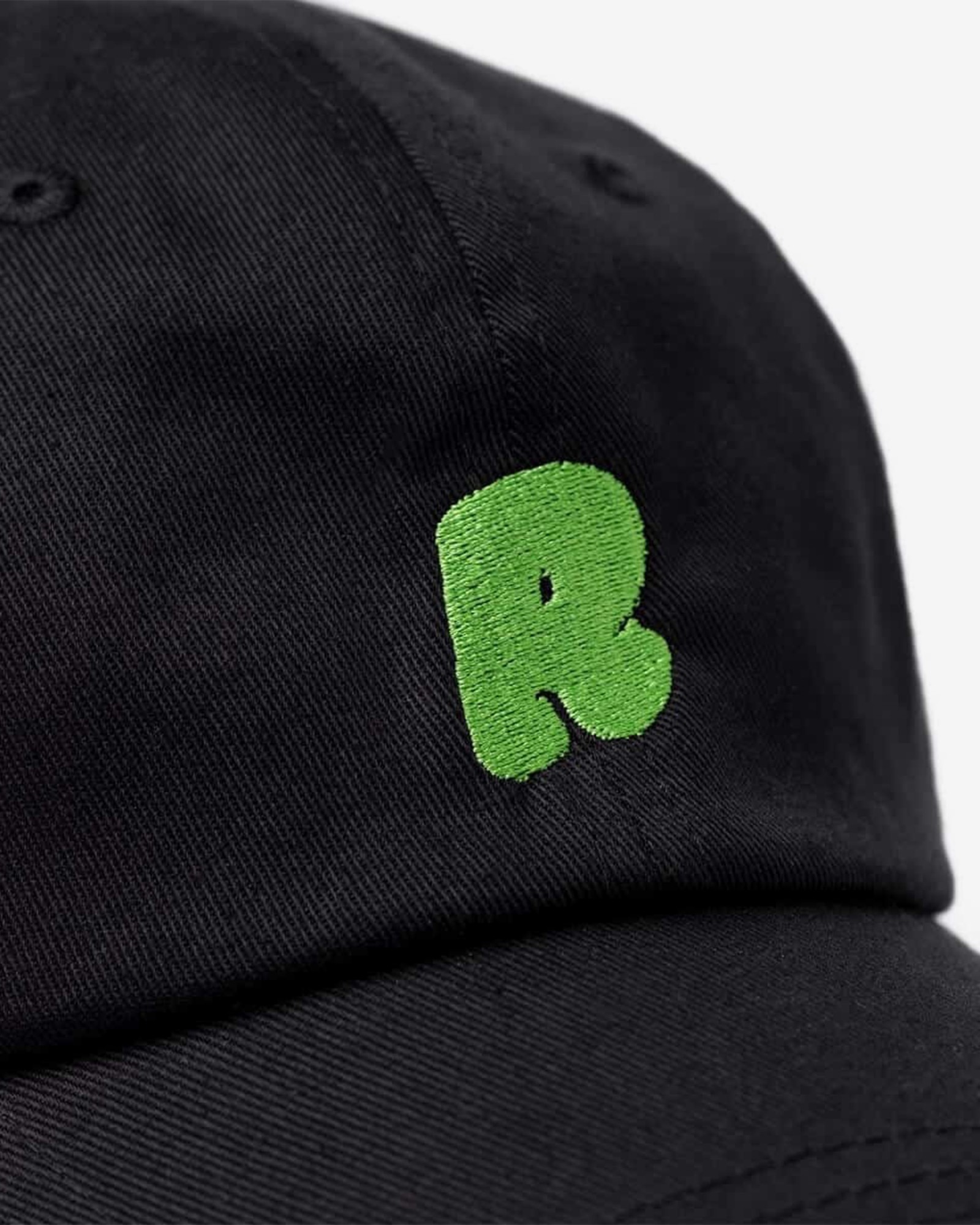 BASIC BLACK GREEN CAP