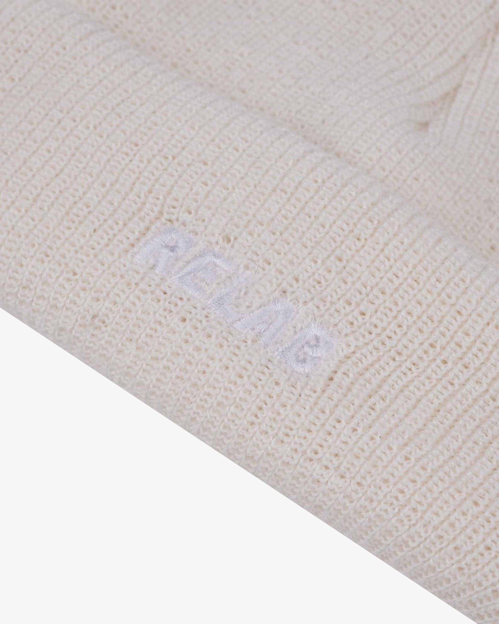 LOGO CREAM BEANIE