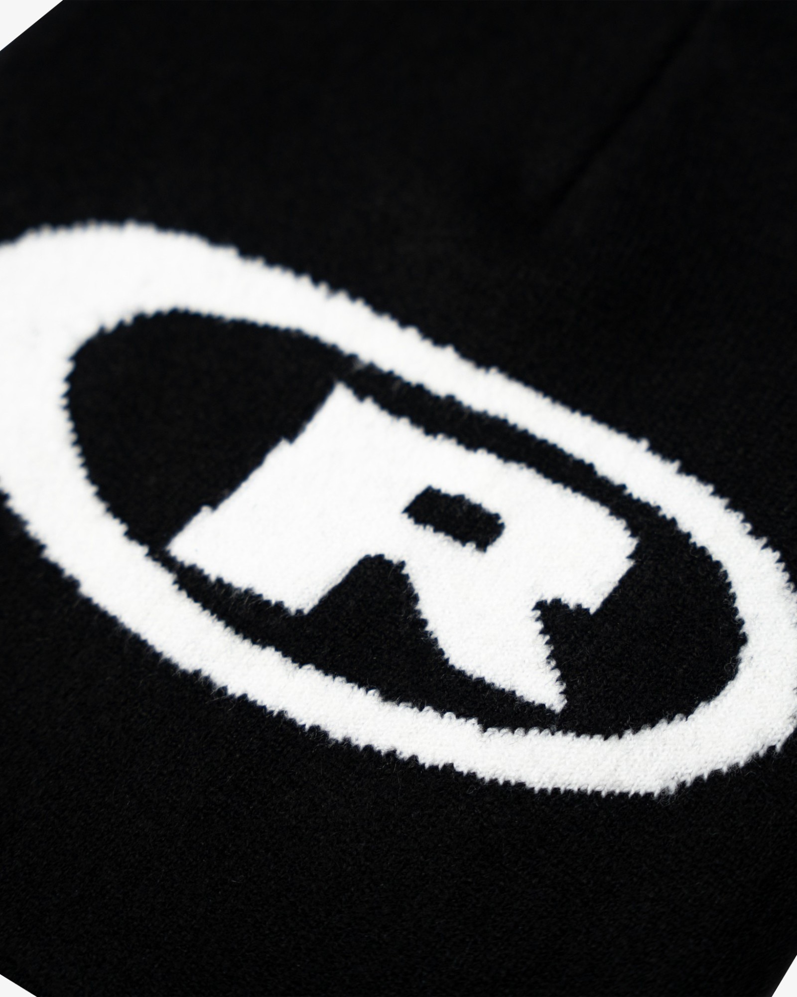 BIG R LOGO BEANIE