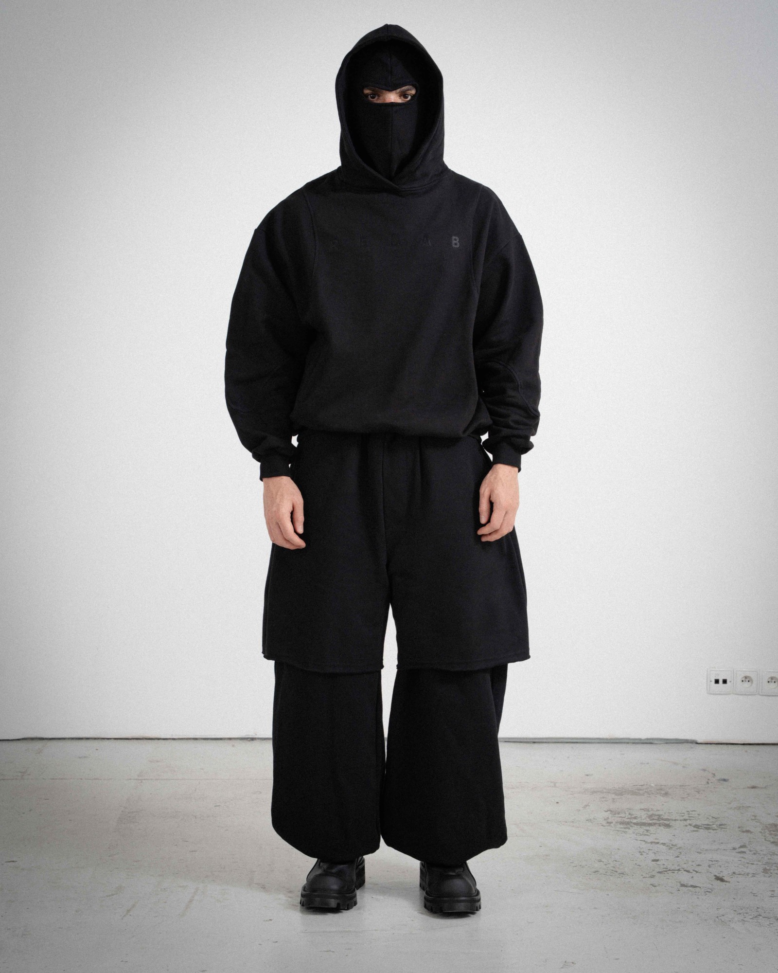 MASK HOODIE BLACK