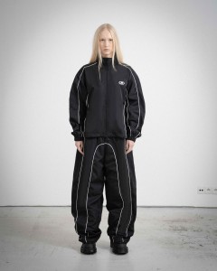 SPRINTER BLACK SWEATPANTS