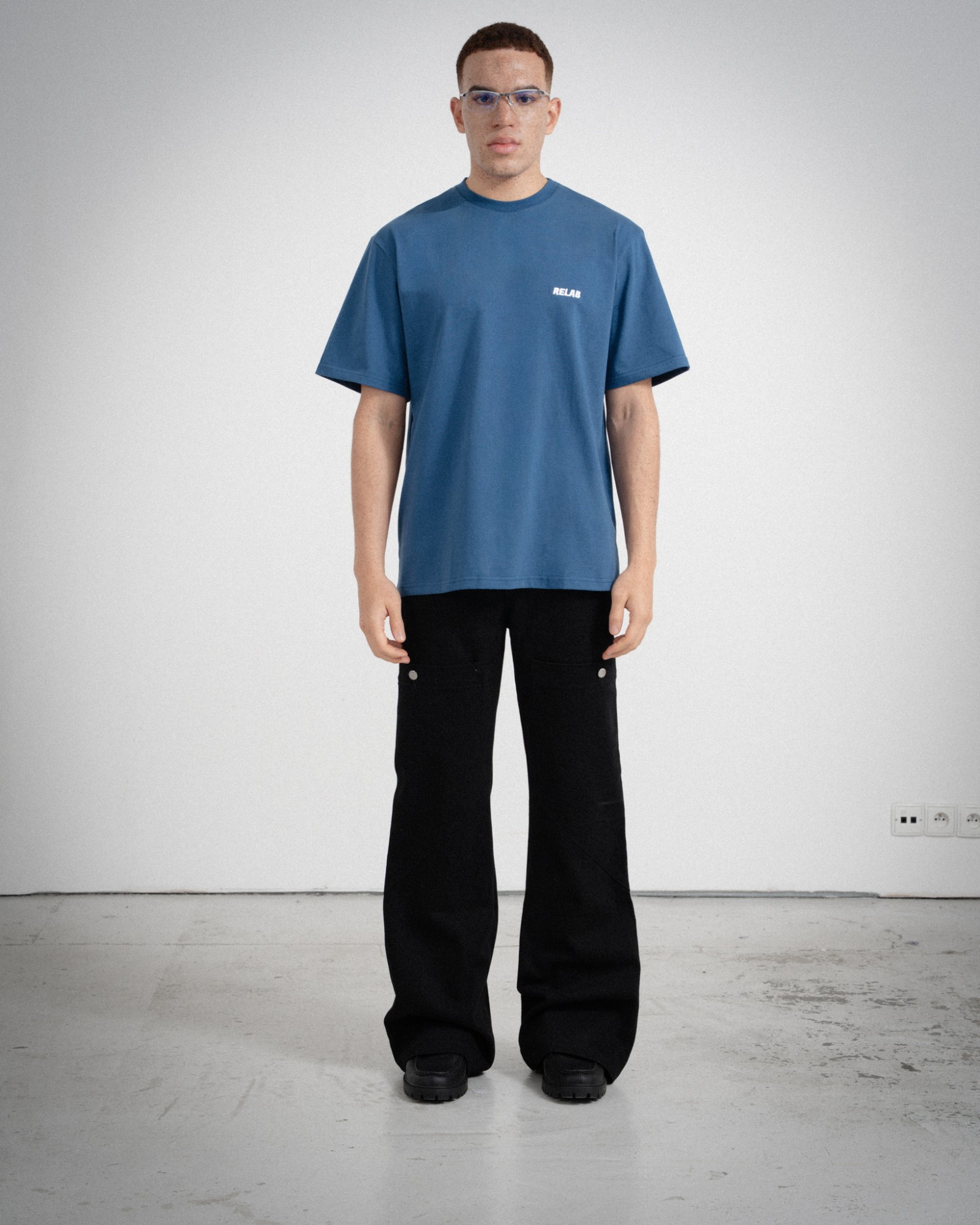 BASIC LOGO NAVY T-SHIRT