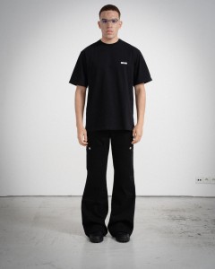 BASIC LOGO BLACK T-SHIRT