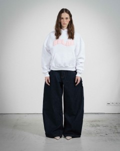 COZY WHITE PINK HOODIE