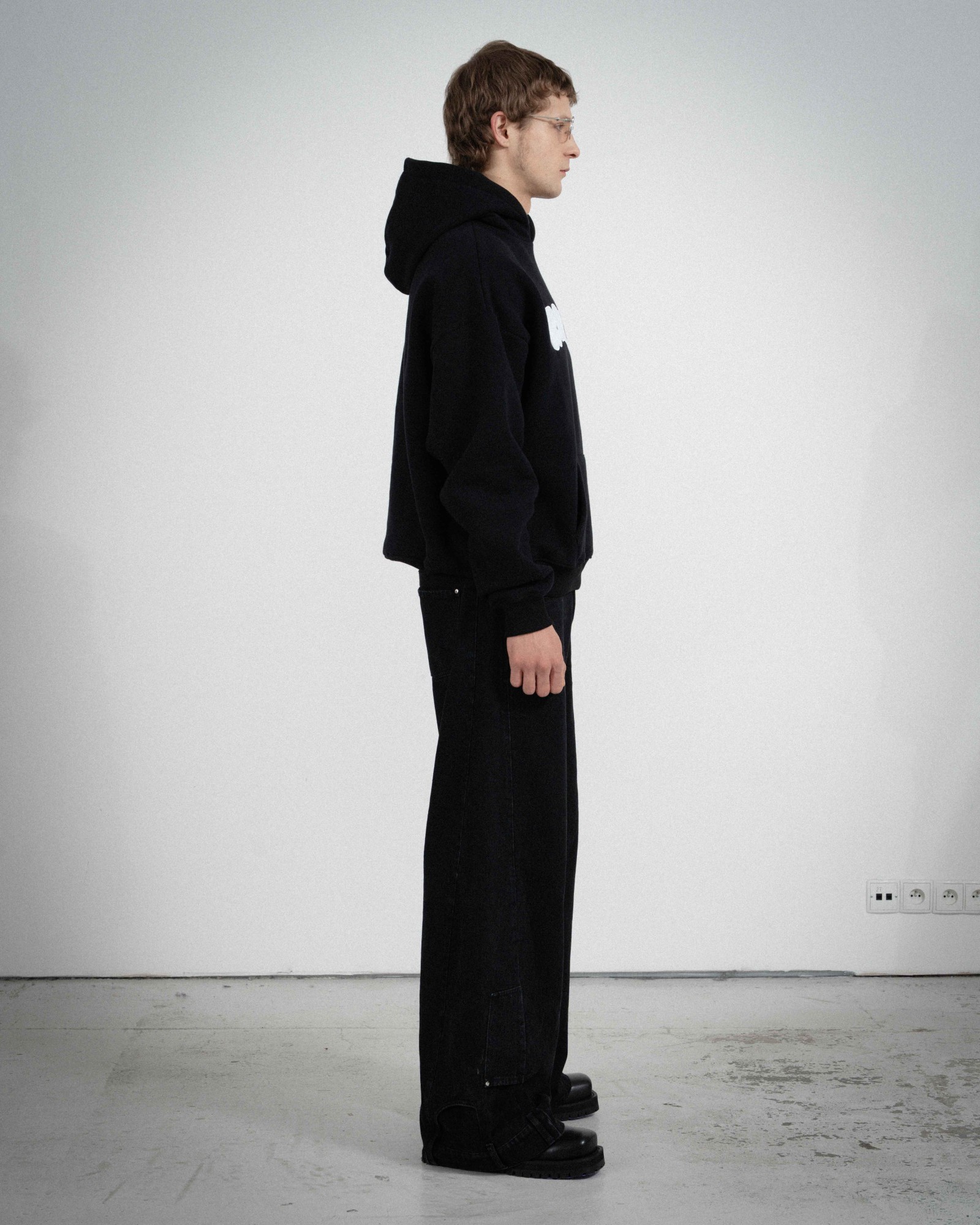 COZY BLACK WHITE HOODIE