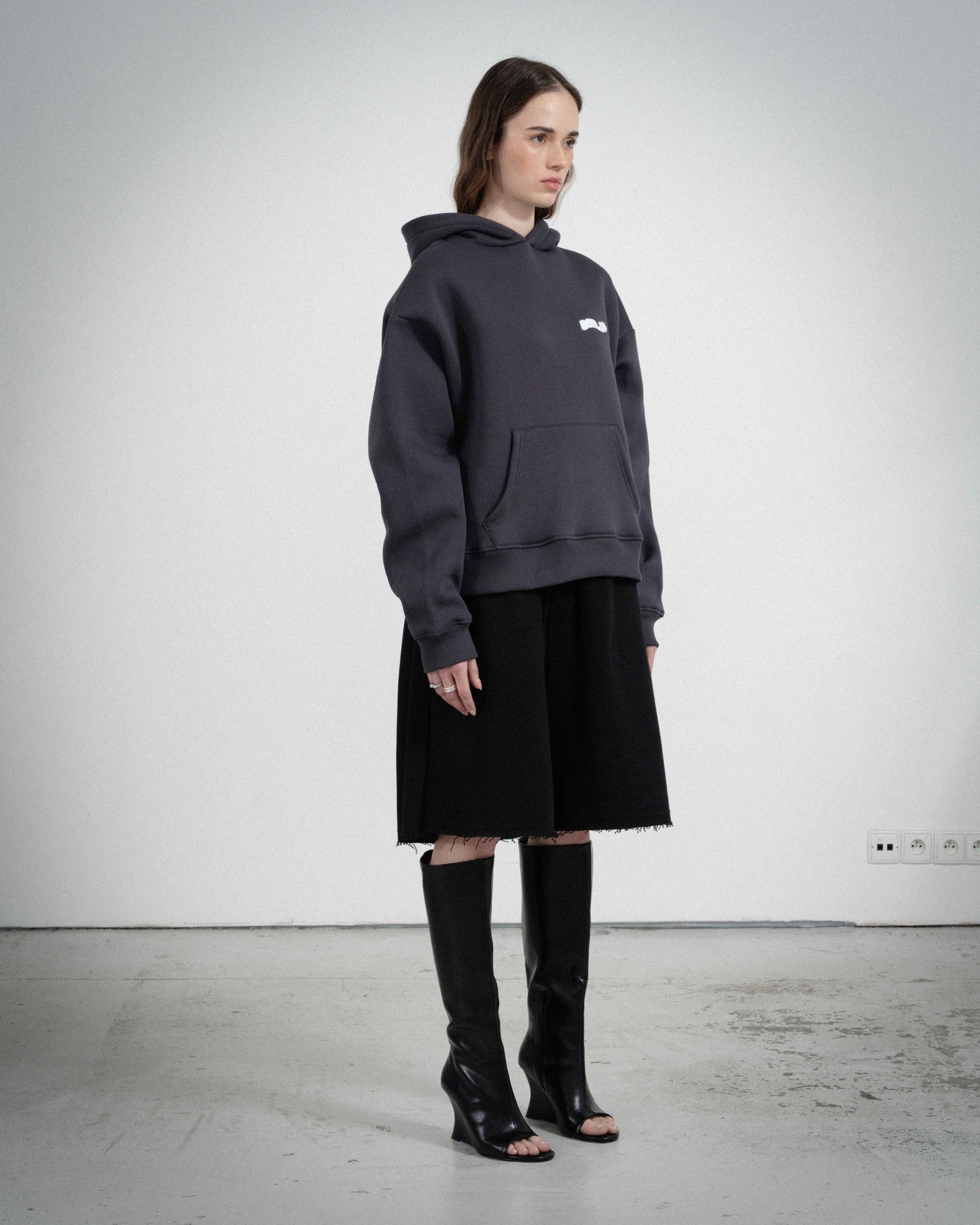 COZY SMALL GRAPHITE HOODIE