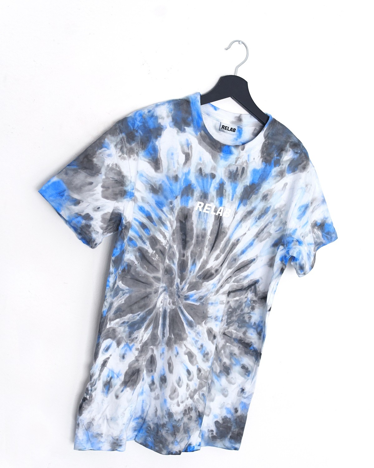 Tie and dye t shirt discount